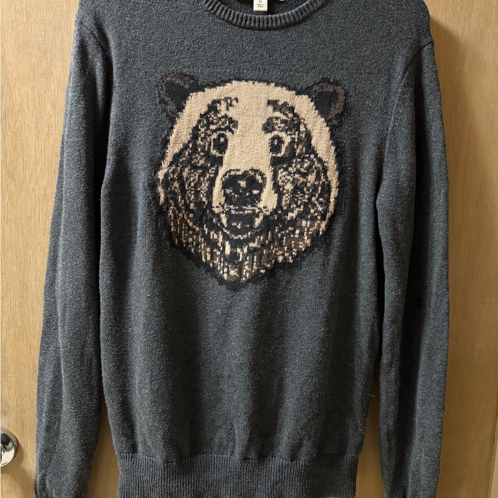 Goodthreads Gray Bear Design Crewneck Sweater